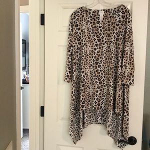 Women’s leopard print tunic top